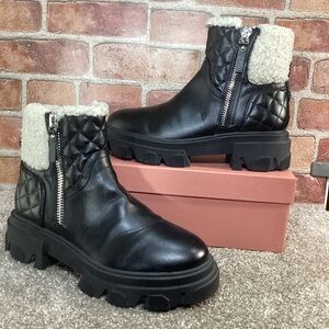 Nine West Womens Colbee Lug Sole Quilted winter ankle boots size 8